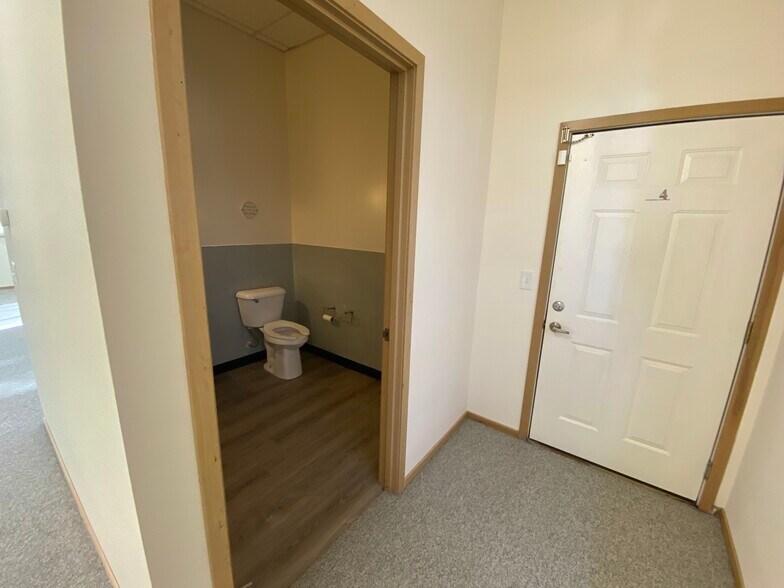 More Photos Of 12911 SE Kent Kangley Rd, Kent Medical For Lease