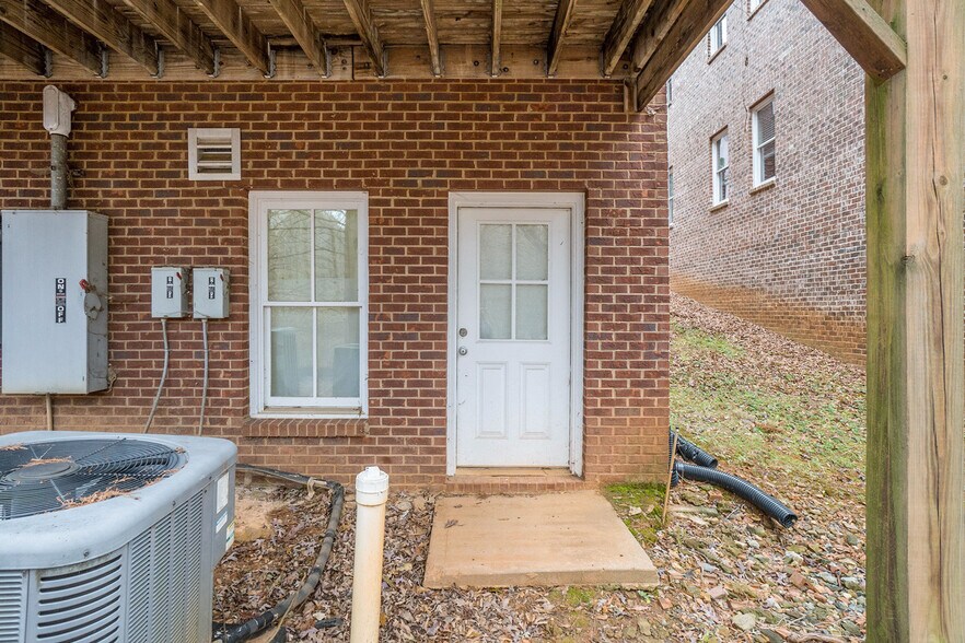 More Photos Of 11600 Atlantis Pl, Alpharetta Medical For Sale
