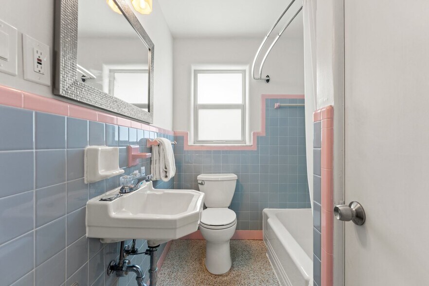 More Photos Of 1708 S Atlantic Ave, New Smyrna Beach Hotel For Sale