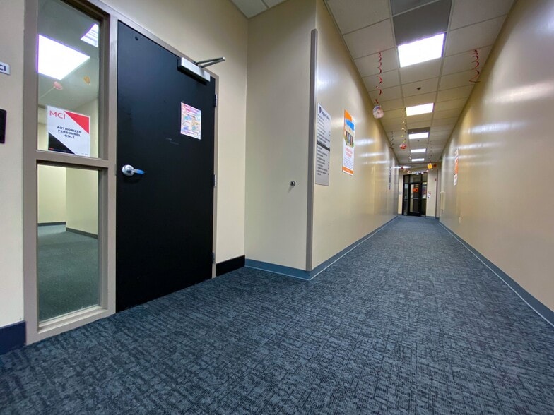 More Photos Of 14045 Abercorn St, Savannah General Retail For Sale