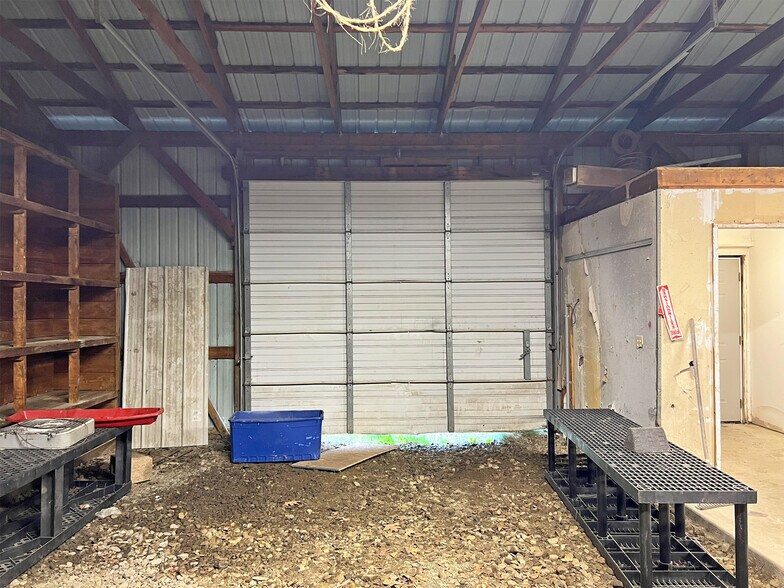 More Photos Of 2010 Schaper Ave, Erie Warehouse For Sale