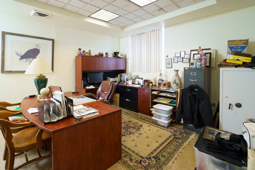 More Photos Of 225 Buffalo Ave, Freeport Warehouse For Sale