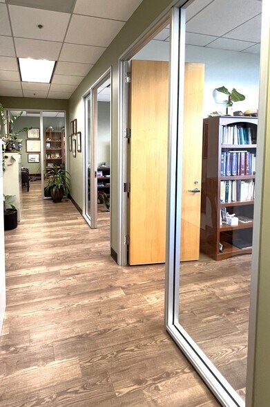 More Photos Of 1230 Rosecrans Ave, Manhattan Beach Office For Lease