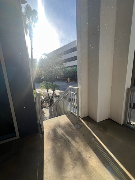 More Photos Of 375-3 S 12th St, Tampa Office For Sale