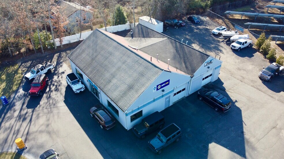 More Photos Of 119 E Grove St, Middleborough Auto Dealership For Sale