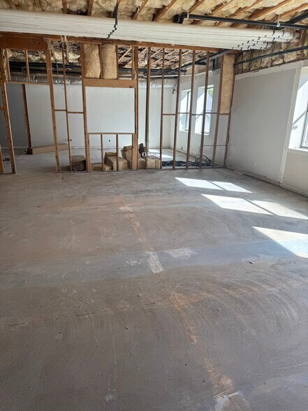 More Photos Of 502 S State St, Orem Freestanding For Lease