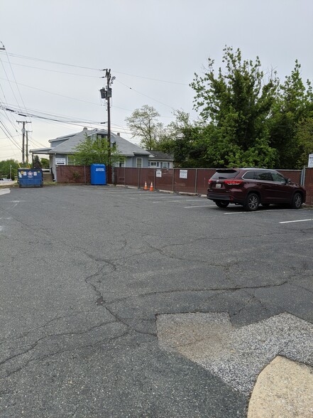 More Photos Of 8713 Harford Rd, Baltimore Office For Lease