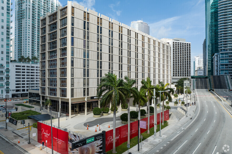 Primary Photo Of 444 Brickell Ave, Miami Office For Lease