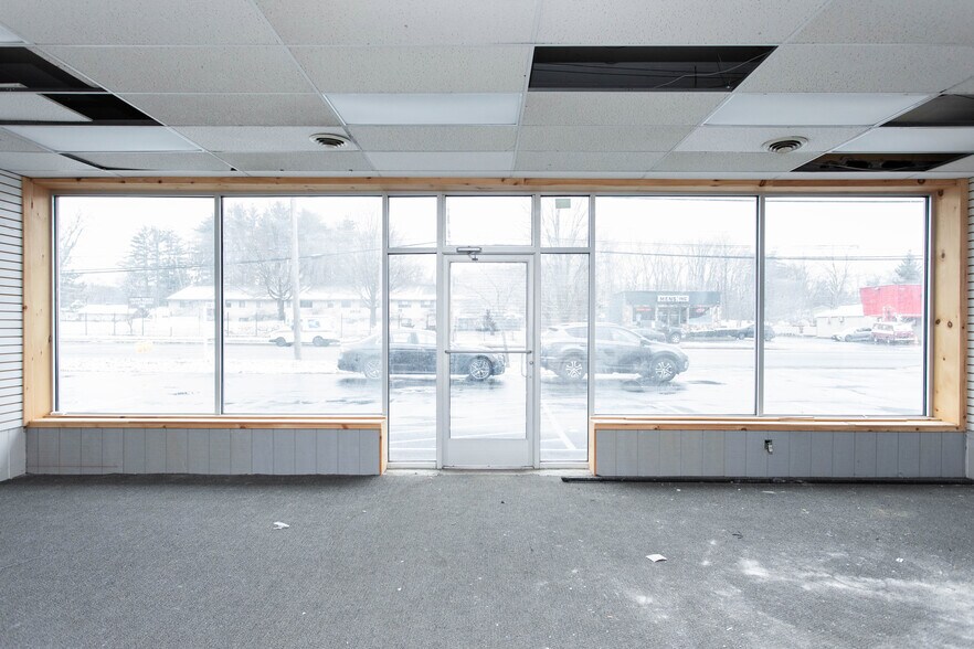 More Photos Of 1995 Central Ave, Albany Storefront Retail Office For Lease