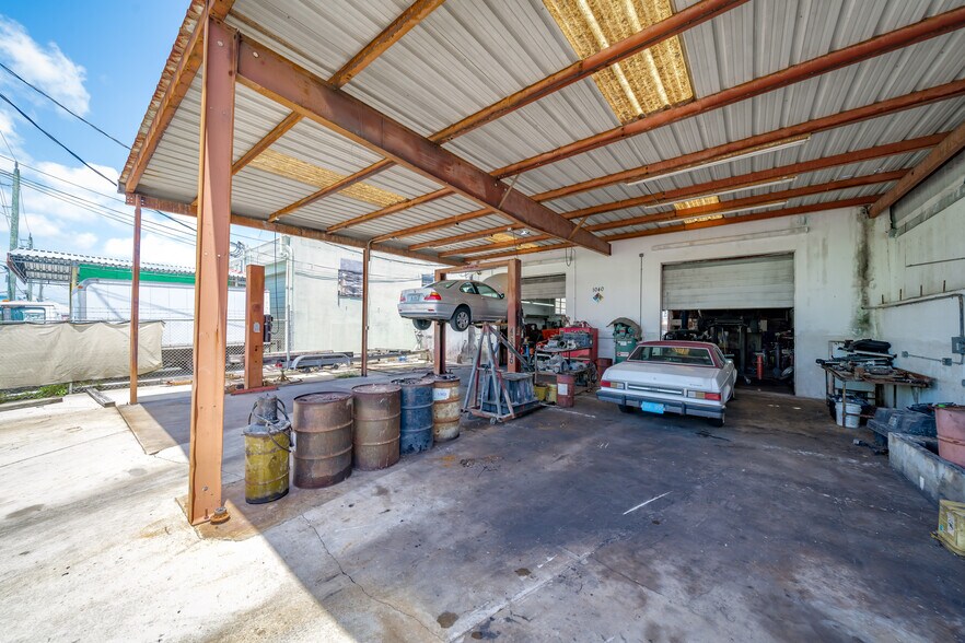 More Photos Of 1040 NE 44th St, Oakland Park Auto Repair For Sale