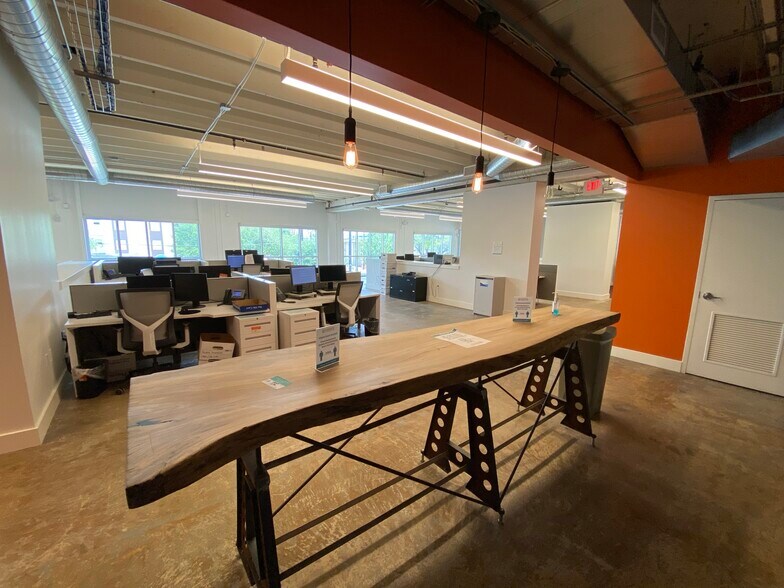 More Photos Of 2808 Caroline St, Houston Coworking Space