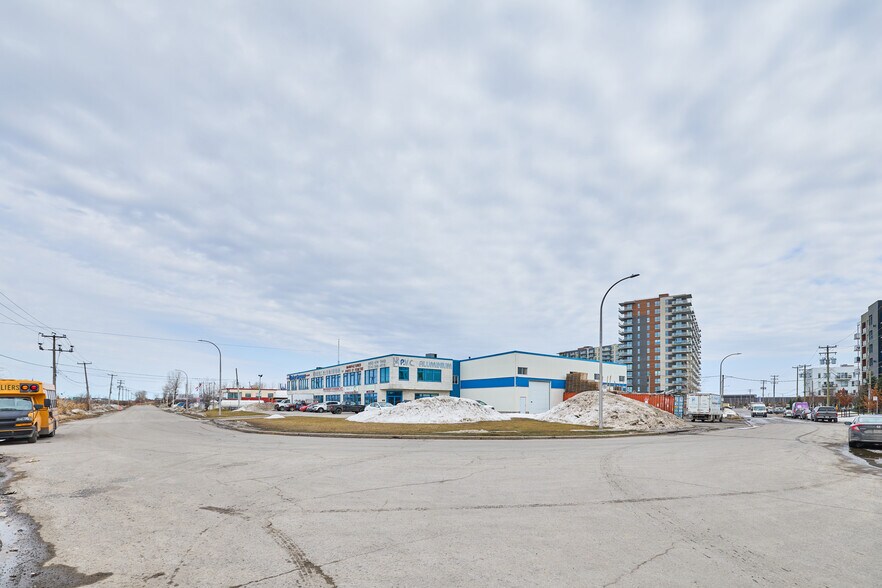 More Photos Of 460 Rue Sicard, Mascouche Land For Sale