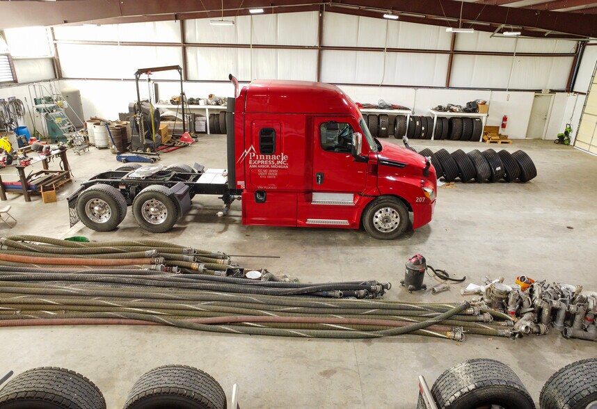 More Photos Of 9854 US Highway 271, Tyler Warehouse For Sale