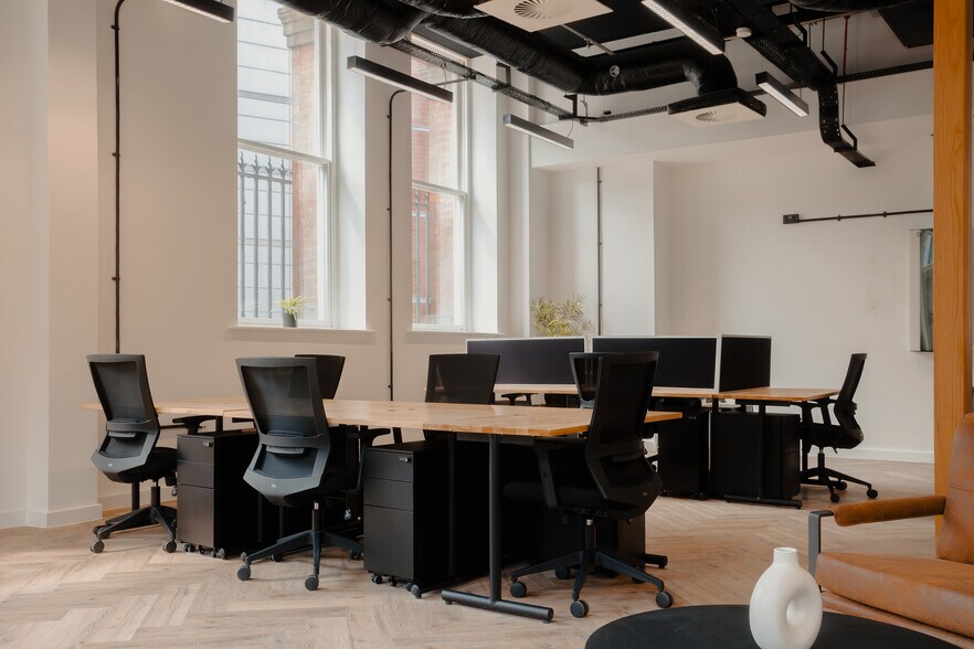 More Photos Of 2 Great George St, Leeds Coworking Space