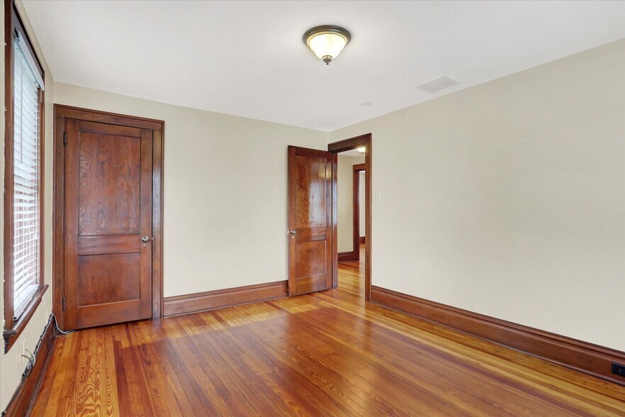 More Photos Of 27 S 34th St, Camp Hill Office For Lease