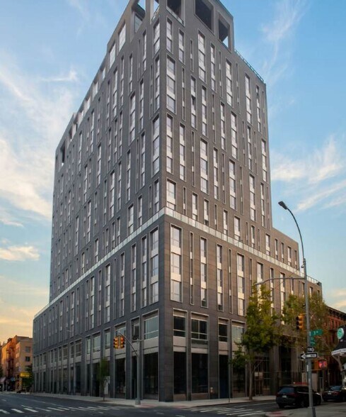 More Photos Of 2005 3rd Ave, New York Apartments For Lease
