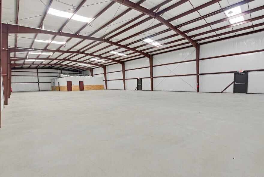 More Photos Of 764 Soechting Rd, New Braunfels Unknown For Lease