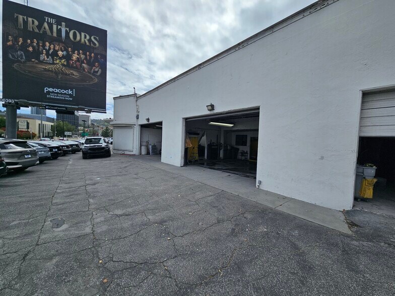 More Photos Of 4100 Lankershim Blvd, North Hollywood Auto Dealership For Lease