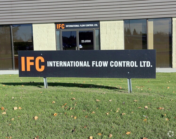 More Photos Of 9451-9471 49 St NW, Edmonton Flex For Lease