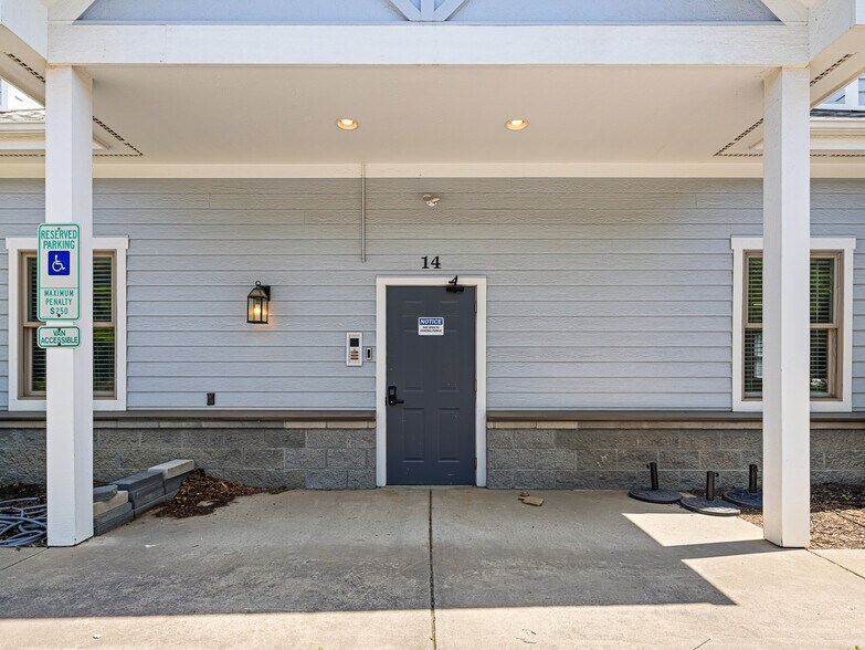 More Photos Of 14 Mimidis Ln, Swannanoa Office For Sale