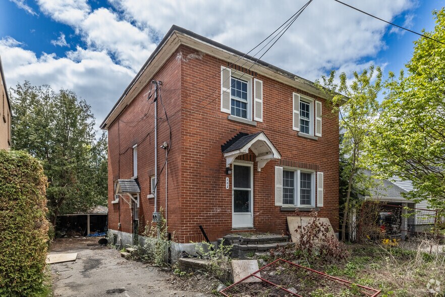 Primary Photo Of 102 Putman Av, Ottawa Apartments For Sale