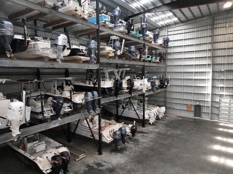 More Photos Of 121 Cove Hbr N, Rockport Restaurant For Sale