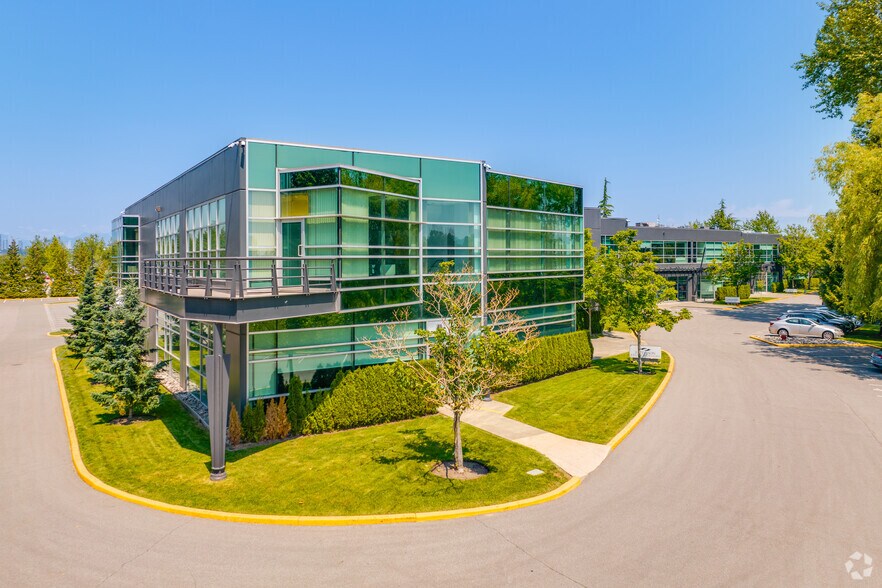 More Photos Of 6651 Fraserwood Pl, Richmond Research And Development For Lease