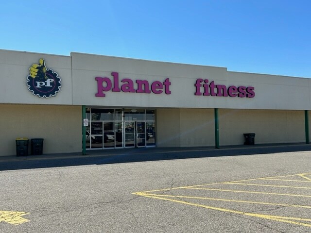 More Photos Of 2505-2549 E State Road 44, Shelbyville Unknown For Lease