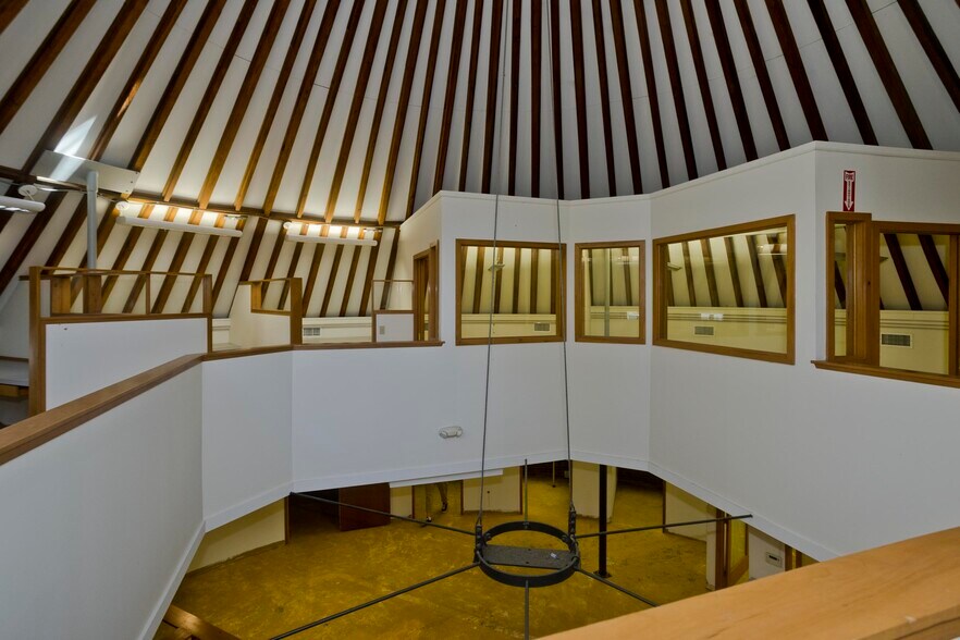 More Photos Of 244 Main St, Northampton Office Residential For Sale