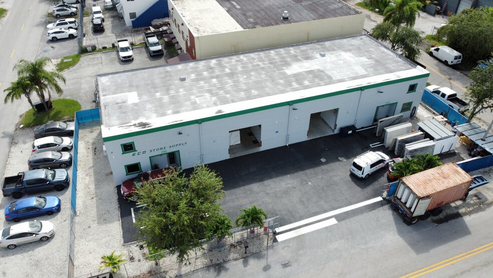 More Photos Of 2757-2761 W 77th Pl, Hialeah Warehouse For Sale