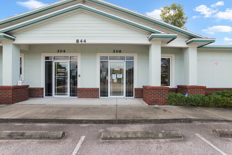More Photos Of 844 N Stone St, Deland Medical For Sale