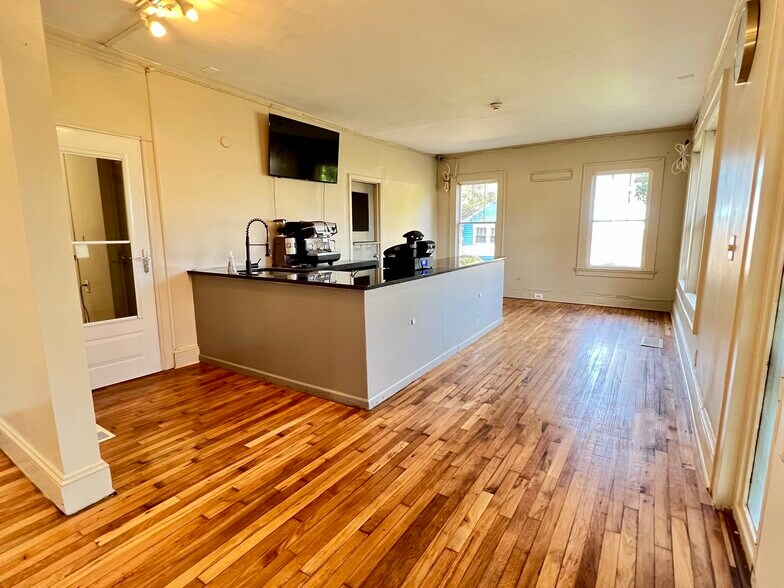 More Photos Of 4260 E Ponce De Leon Ave, Clarkston General Retail For Sale