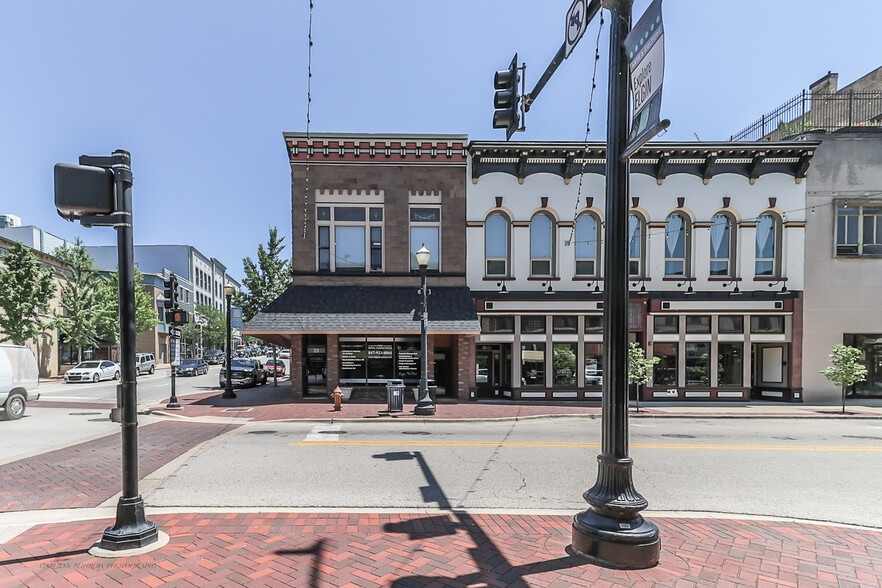 More Photos Of 23 Douglas Ave, Elgin Storefront Retail Office For Sale