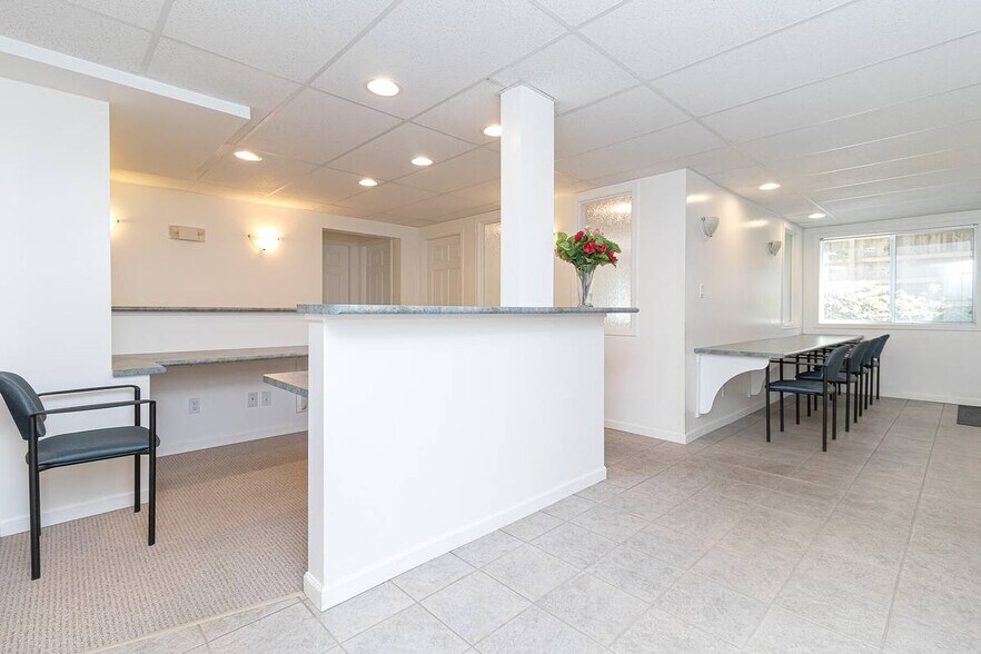 More Photos Of 832 Fisgard St, Victoria Office For Sale
