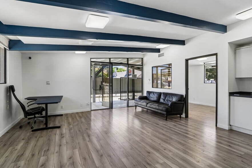 More Photos Of 11100 Sheldon St, Sun Valley Office Residential For Sale