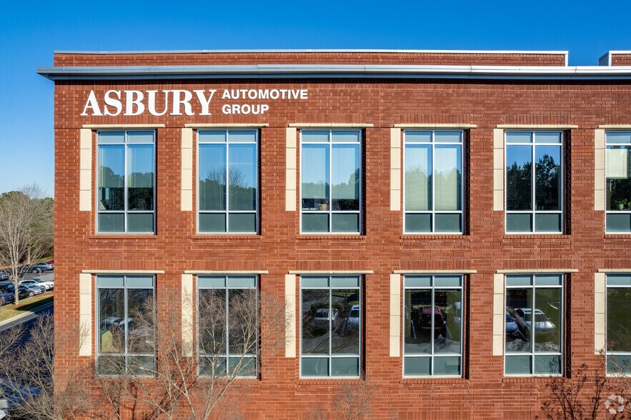 More Photos Of 2905 Premiere Pky, Duluth Office For Sale