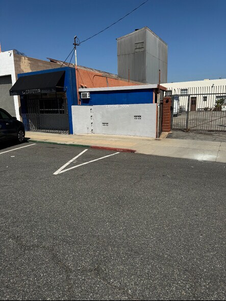 More Photos Of 408 S Palm Ave, Alhambra Fast Food For Lease