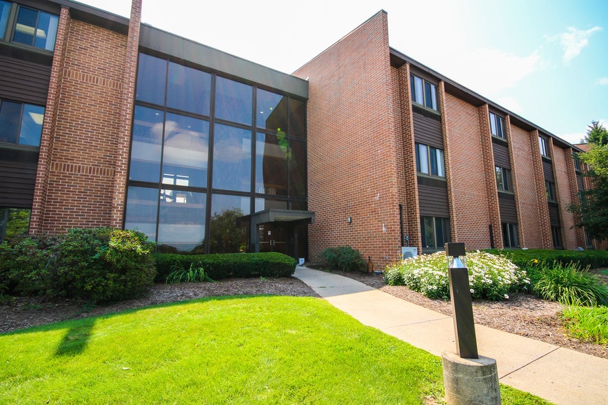 More Photos Of 270 Walker Dr, State College Loft Creative Space For Lease