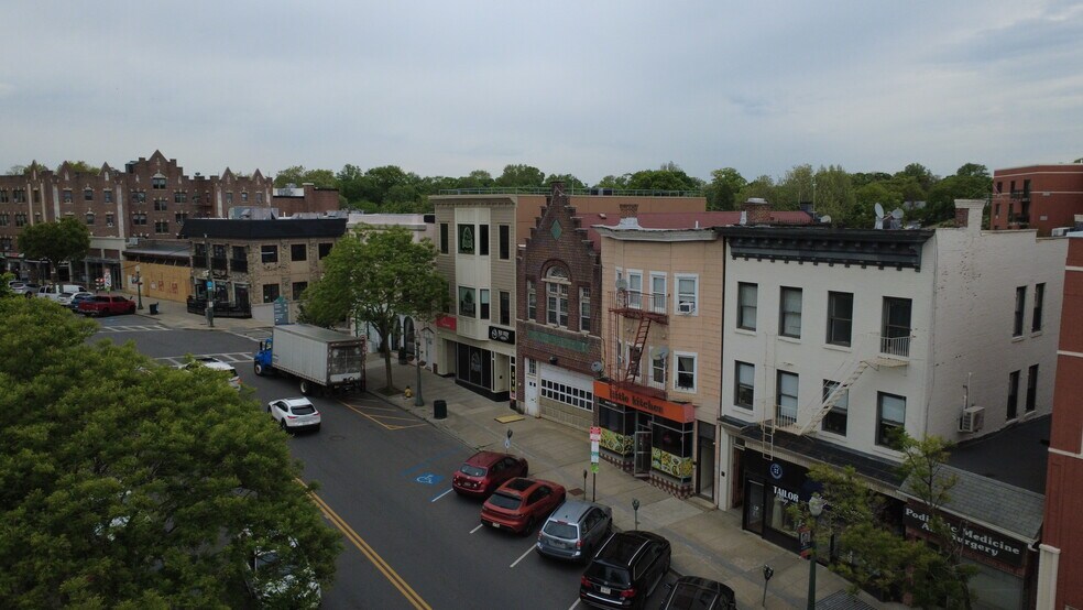 More Photos Of 139 Mamaroneck Ave, Mamaroneck Storefront Retail Residential For Lease