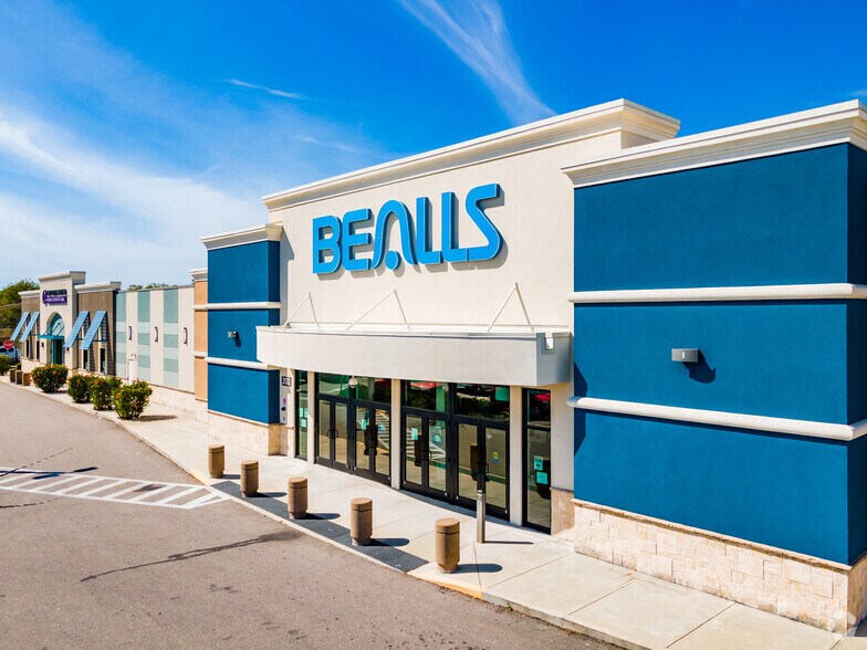 More Photos Of 2130 Gulf To Bay Blvd, Clearwater Storefront For Sale