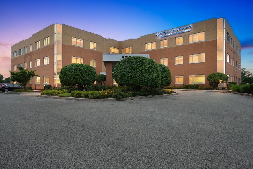 More Photos Of 525 E Congress Pky, Crystal Lake Medical For Lease