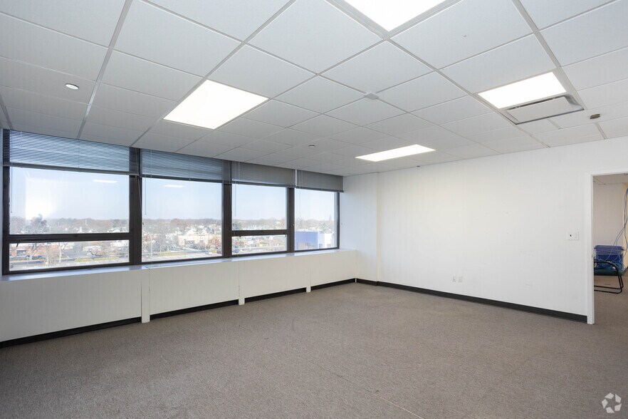 Photo of 4th Floor Ste 405