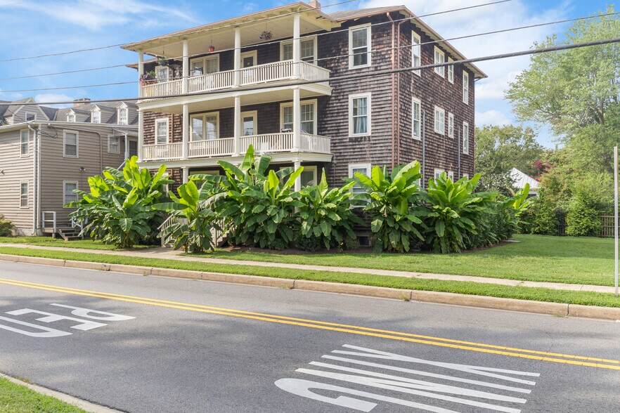 More Photos Of 104 Maple Ave, Chestertown Apartments For Sale