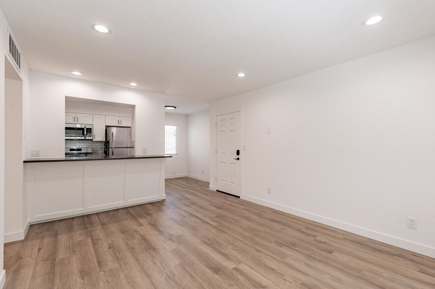 More Photos Of 806 E 10th St, Tucson Multifamily For Sale