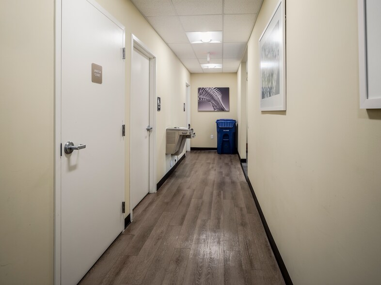 More Photos Of 521 NE 4th Ave, Fort Lauderdale Office Residential For Sale