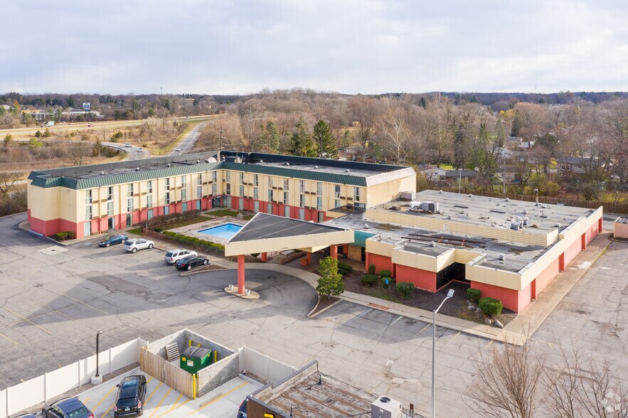 More Photos Of 3750 Washtenaw Ave, Ann Arbor Hotel For Sale