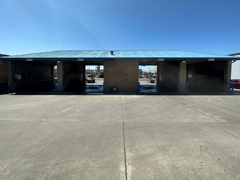 More Photos Of 1441 Broadway St, Eureka Carwash For Sale