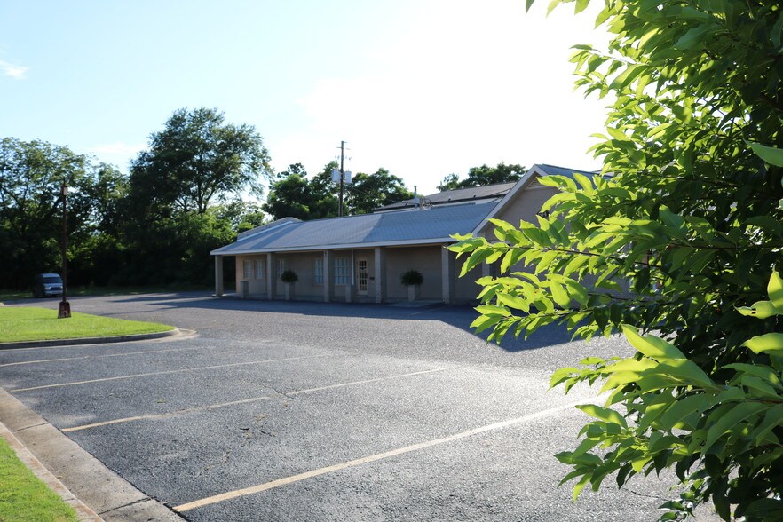 More Photos Of 614 E Martintown Rd, North Augusta Storefront Retail Office For Lease