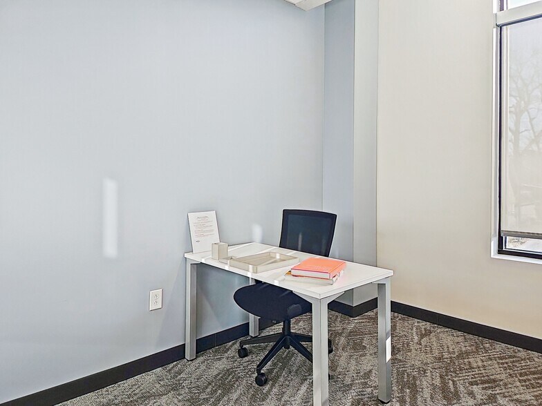 More Photos Of 5724 Green St, Brownsburg Coworking Space