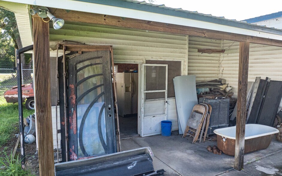 More Photos Of 13508 US HWY 90, Live Oak Industrial For Sale